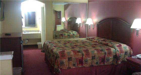 Scottish Inns Suites East Sam Houston Pkwy North Channelview Room photo